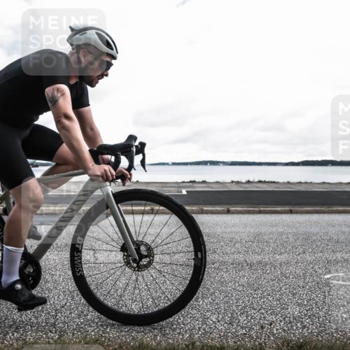16.08.2026 - KN Förde Triathlon 2026 H.Heesch http://msf.ph/oto/9973240 16.08.2026 11:29:05 Radfahren 329, 429, 432 meine-sportfotos.de