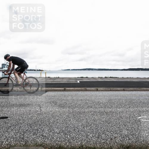 16.08.2026 - KN Förde Triathlon 2026 H.Heesch http://msf.ph/oto/9973258 16.08.2026 11:29:47 Radfahren 323, 327 meine-sportfotos.de