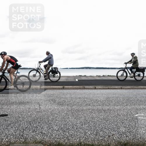 16.08.2026 - KN Förde Triathlon 2026 H.Heesch http://msf.ph/oto/9973264 16.08.2026 11:29:59 Radfahren 390, 417 meine-sportfotos.de