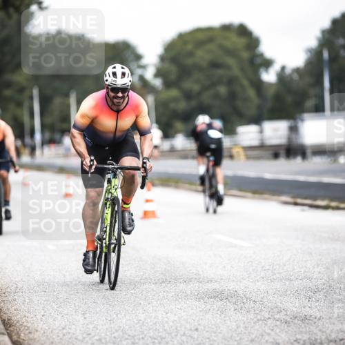 16.08.2026 - KN Förde Triathlon 2026 H.Heesch http://msf.ph/oto/9973287 16.08.2026 11:27:06 Radfahren 311, 334, 345, 371, 382, 435 meine-sportfotos.de
