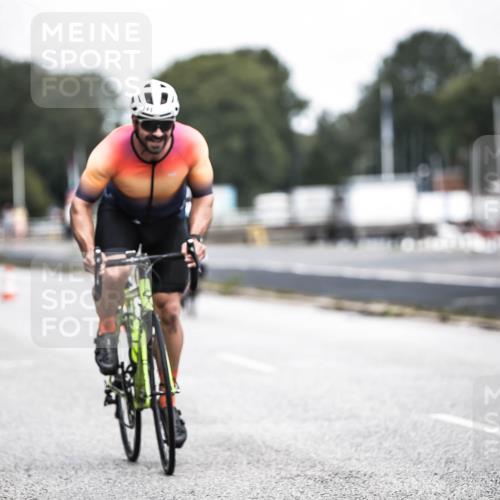 16.08.2026 - KN Förde Triathlon 2026 H.Heesch http://msf.ph/oto/9973293 16.08.2026 11:27:07 Radfahren 311, 334, 345, 371, 382, 435 meine-sportfotos.de