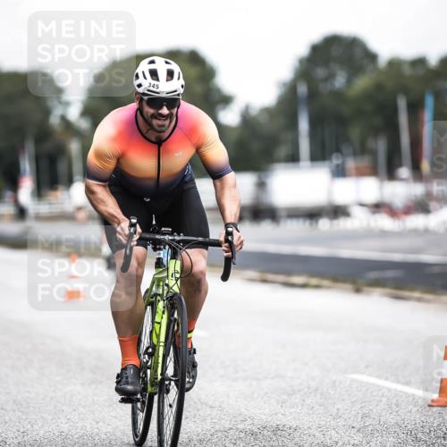 16.08.2026 - KN Förde Triathlon 2026 H.Heesch http://msf.ph/oto/9973297 16.08.2026 11:27:07 Radfahren 311, 334, 345, 371, 382, 435 meine-sportfotos.de