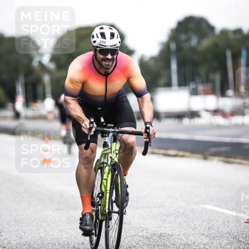 16.08.2026 - KN Förde Triathlon 2026 H.Heesch http://msf.ph/oto/9973298 16.08.2026 11:27:07 Radfahren 311, 334, 345, 371, 382, 435 meine-sportfotos.de