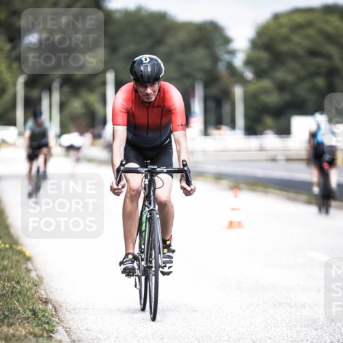 16.08.2026 - KN Förde Triathlon 2026 H.Heesch http://msf.ph/oto/9973314 16.08.2026 11:30:37 Radfahren 425, 428, 430, 438 meine-sportfotos.de
