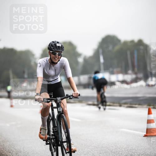 16.08.2026 - KN Förde Triathlon 2026 H.Heesch http://msf.ph/oto/9973323 16.08.2026 10:04:15 Radfahren 227, 228 meine-sportfotos.de