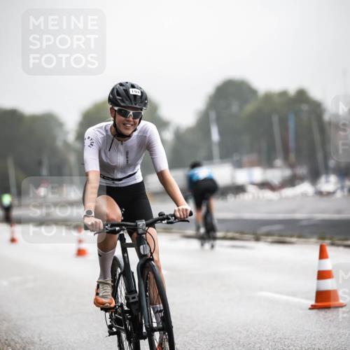 16.08.2026 - KN Förde Triathlon 2026 H.Heesch http://msf.ph/oto/9973325 16.08.2026 10:04:15 Radfahren 227, 228 meine-sportfotos.de
