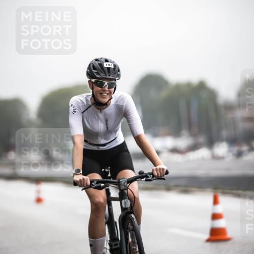 16.08.2026 - KN Förde Triathlon 2026 H.Heesch http://msf.ph/oto/9973329 16.08.2026 10:04:15 Radfahren 227, 228 meine-sportfotos.de