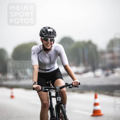 16.08.2026 - KN Förde Triathlon 2026 H.Heesch http://msf.ph/oto/9973330 16.08.2026 10:04:15 Radfahren 227, 228 meine-sportfotos.de