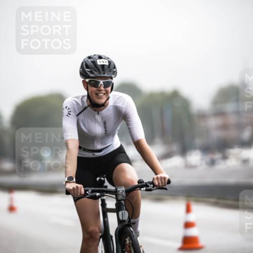 16.08.2026 - KN Förde Triathlon 2026 H.Heesch http://msf.ph/oto/9973331 16.08.2026 10:04:15 Radfahren 227, 228 meine-sportfotos.de
