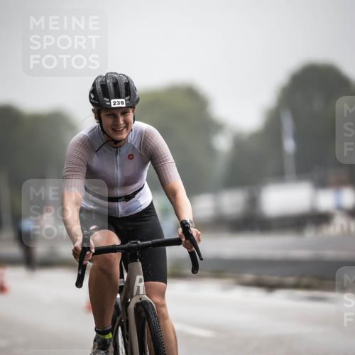 16.08.2026 - KN Förde Triathlon 2026 H.Heesch http://msf.ph/oto/9973344 16.08.2026 10:04:20 Radfahren  meine-sportfotos.de