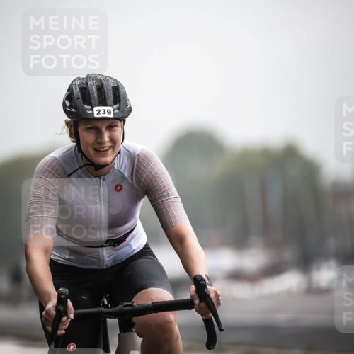 16.08.2026 - KN Förde Triathlon 2026 H.Heesch http://msf.ph/oto/9973352 16.08.2026 10:04:20 Radfahren  meine-sportfotos.de