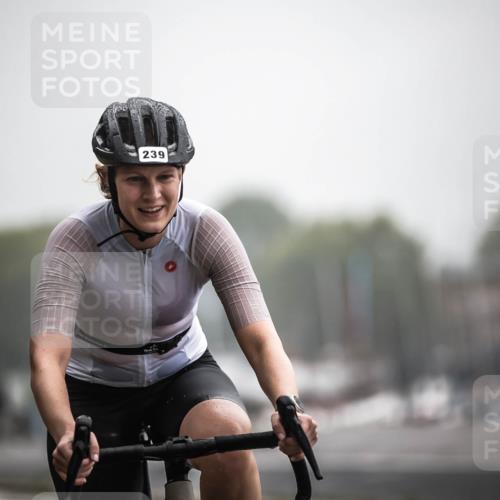 16.08.2026 - KN Förde Triathlon 2026 H.Heesch http://msf.ph/oto/9973353 16.08.2026 10:04:21 Radfahren  meine-sportfotos.de