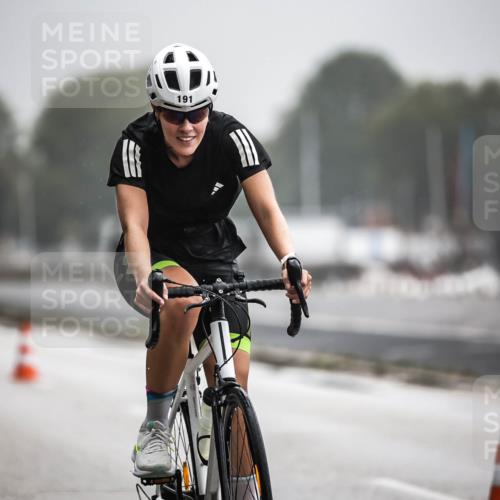 16.08.2026 - KN Förde Triathlon 2026 H.Heesch http://msf.ph/oto/9973377 16.08.2026 10:04:28 Radfahren  meine-sportfotos.de