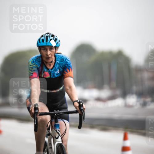 16.08.2026 - KN Förde Triathlon 2026 H.Heesch http://msf.ph/oto/9973384 16.08.2026 10:04:45 Radfahren 128, 132, 214, 264 meine-sportfotos.de