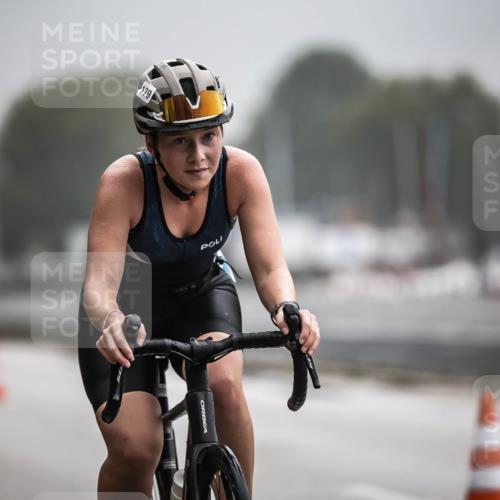 16.08.2026 - KN Förde Triathlon 2026 H.Heesch http://msf.ph/oto/9973398 16.08.2026 10:04:50 Radfahren 128, 132 meine-sportfotos.de