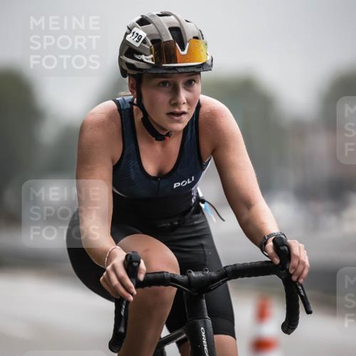 16.08.2026 - KN Förde Triathlon 2026 H.Heesch http://msf.ph/oto/9973403 16.08.2026 10:04:50 Radfahren 128, 132 meine-sportfotos.de