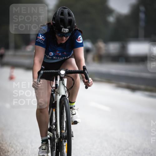 16.08.2026 - KN Förde Triathlon 2026 H.Heesch http://msf.ph/oto/9973429 16.08.2026 10:05:50 Radfahren 234, 247, 253 meine-sportfotos.de