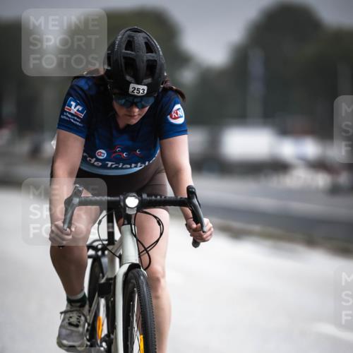 16.08.2026 - KN Förde Triathlon 2026 H.Heesch http://msf.ph/oto/9973434 16.08.2026 10:05:50 Radfahren 234, 247, 253 meine-sportfotos.de
