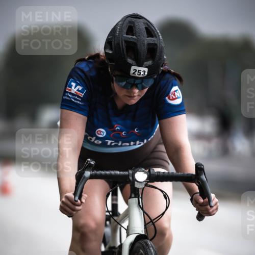 16.08.2026 - KN Förde Triathlon 2026 H.Heesch http://msf.ph/oto/9973440 16.08.2026 10:05:51 Radfahren 247, 253 meine-sportfotos.de