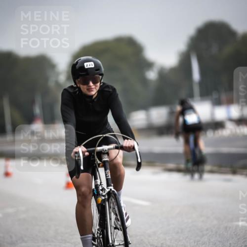 16.08.2026 - KN Förde Triathlon 2026 H.Heesch http://msf.ph/oto/9973537 16.08.2026 10:06:33 Radfahren  meine-sportfotos.de