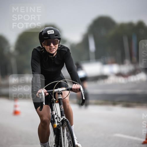 16.08.2026 - KN Förde Triathlon 2026 H.Heesch http://msf.ph/oto/9973541 16.08.2026 10:06:33 Radfahren  meine-sportfotos.de