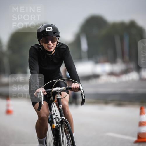 16.08.2026 - KN Förde Triathlon 2026 H.Heesch http://msf.ph/oto/9973542 16.08.2026 10:06:33 Radfahren  meine-sportfotos.de