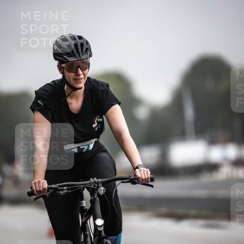 16.08.2026 - KN Förde Triathlon 2026 H.Heesch http://msf.ph/oto/9973573 16.08.2026 10:06:39 Radfahren 213, 260 meine-sportfotos.de