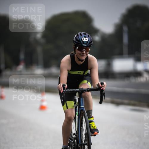 16.08.2026 - KN Förde Triathlon 2026 H.Heesch http://msf.ph/oto/9973628 16.08.2026 10:07:40 Radfahren 134, 223, 254 meine-sportfotos.de