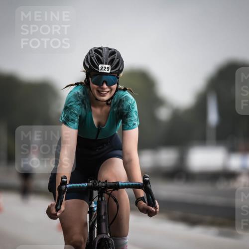 16.08.2026 - KN Förde Triathlon 2026 H.Heesch http://msf.ph/oto/9973655 16.08.2026 10:08:00 Radfahren 216, 264 meine-sportfotos.de