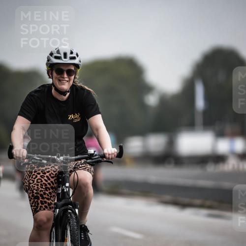 16.08.2026 - KN Förde Triathlon 2026 H.Heesch http://msf.ph/oto/9973678 16.08.2026 10:08:05 Radfahren 128, 132, 216, 219 meine-sportfotos.de