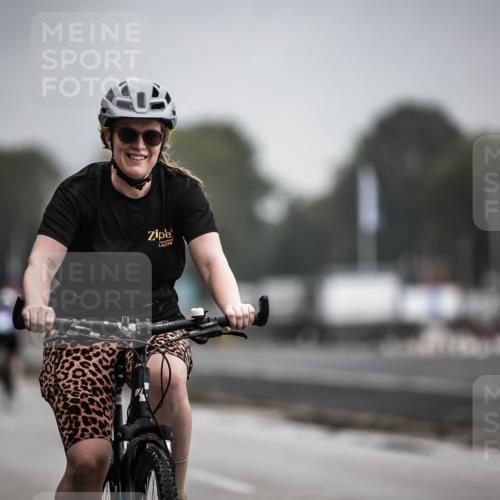 16.08.2026 - KN Förde Triathlon 2026 H.Heesch http://msf.ph/oto/9973681 16.08.2026 10:08:05 Radfahren 128, 132, 216, 219 meine-sportfotos.de