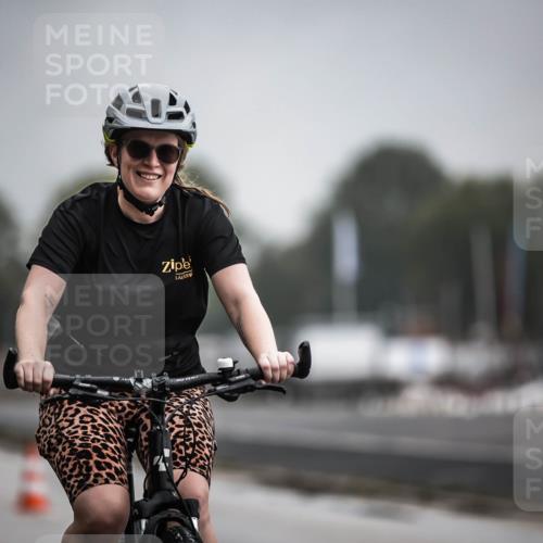 16.08.2026 - KN Förde Triathlon 2026 H.Heesch http://msf.ph/oto/9973684 16.08.2026 10:08:05 Radfahren 128, 132, 216, 219 meine-sportfotos.de