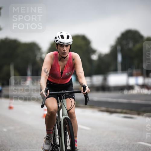 16.08.2026 - KN Förde Triathlon 2026 H.Heesch http://msf.ph/oto/9973705 16.08.2026 10:11:20 Radfahren  meine-sportfotos.de