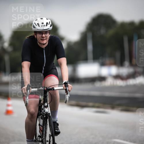 16.08.2026 - KN Förde Triathlon 2026 H.Heesch http://msf.ph/oto/9973748 16.08.2026 10:11:37 Radfahren  meine-sportfotos.de