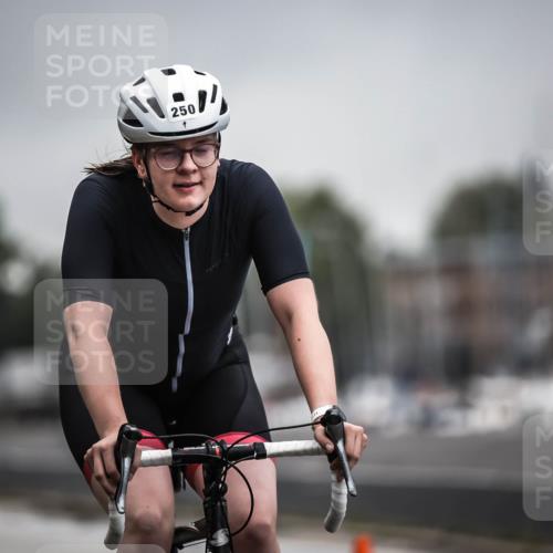 16.08.2026 - KN Förde Triathlon 2026 H.Heesch http://msf.ph/oto/9973757 16.08.2026 10:11:38 Radfahren  meine-sportfotos.de