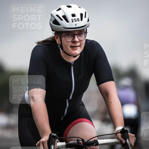 16.08.2026 - KN Förde Triathlon 2026 H.Heesch http://msf.ph/oto/9973762 16.08.2026 10:11:38 Radfahren  meine-sportfotos.de