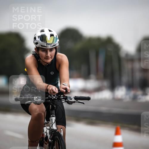 16.08.2026 - KN Förde Triathlon 2026 H.Heesch http://msf.ph/oto/9973769 16.08.2026 10:12:06 Radfahren  meine-sportfotos.de