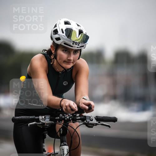 16.08.2026 - KN Förde Triathlon 2026 H.Heesch http://msf.ph/oto/9973776 16.08.2026 10:12:07 Radfahren  meine-sportfotos.de