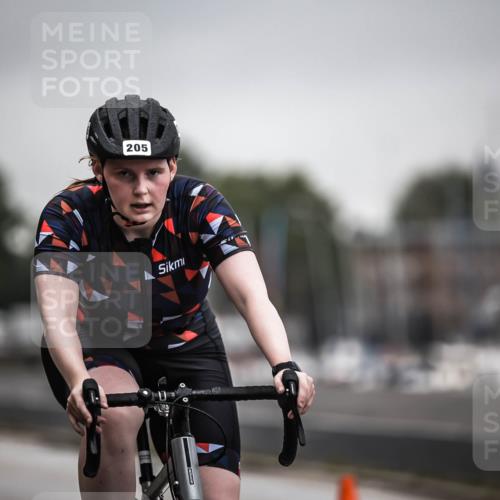 16.08.2026 - KN Förde Triathlon 2026 H.Heesch http://msf.ph/oto/9973792 16.08.2026 10:12:13 Radfahren  meine-sportfotos.de