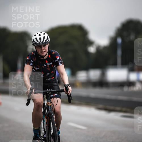 16.08.2026 - KN Förde Triathlon 2026 H.Heesch http://msf.ph/oto/9973819 16.08.2026 10:13:24 Radfahren  meine-sportfotos.de