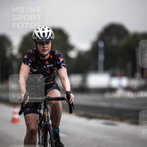 16.08.2026 - KN Förde Triathlon 2026 H.Heesch http://msf.ph/oto/9973824 16.08.2026 10:13:24 Radfahren  meine-sportfotos.de