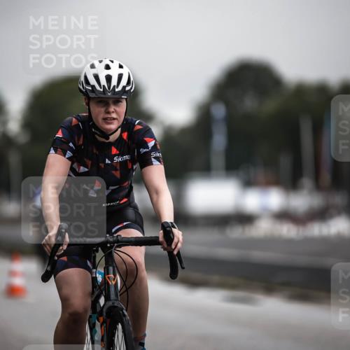 16.08.2026 - KN Förde Triathlon 2026 H.Heesch http://msf.ph/oto/9973826 16.08.2026 10:13:24 Radfahren  meine-sportfotos.de