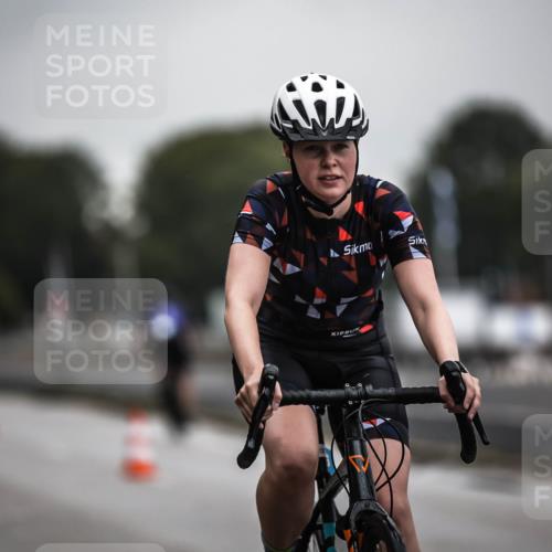 16.08.2026 - KN Förde Triathlon 2026 H.Heesch http://msf.ph/oto/9973829 16.08.2026 10:13:24 Radfahren  meine-sportfotos.de
