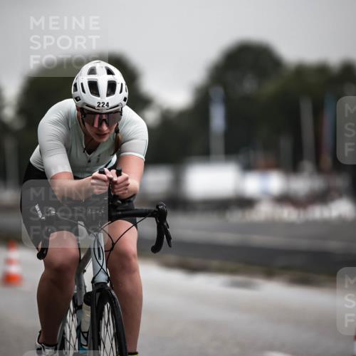 16.08.2026 - KN Förde Triathlon 2026 H.Heesch http://msf.ph/oto/9973852 16.08.2026 10:13:30 Radfahren 244 meine-sportfotos.de