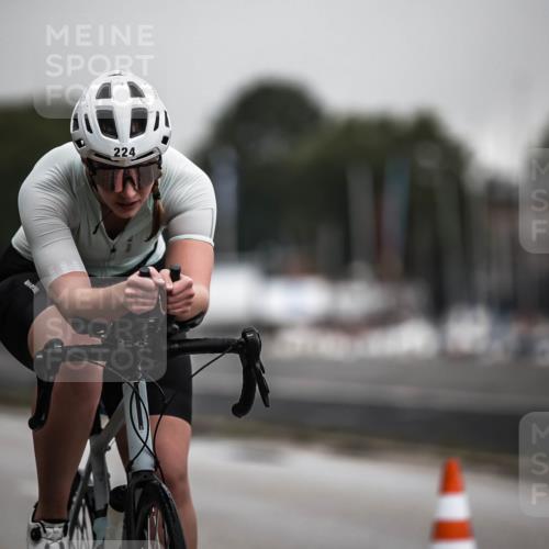 16.08.2026 - KN Förde Triathlon 2026 H.Heesch http://msf.ph/oto/9973856 16.08.2026 10:13:30 Radfahren 244 meine-sportfotos.de