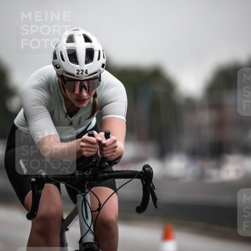 16.08.2026 - KN Förde Triathlon 2026 H.Heesch http://msf.ph/oto/9973860 16.08.2026 10:13:30 Radfahren 244 meine-sportfotos.de