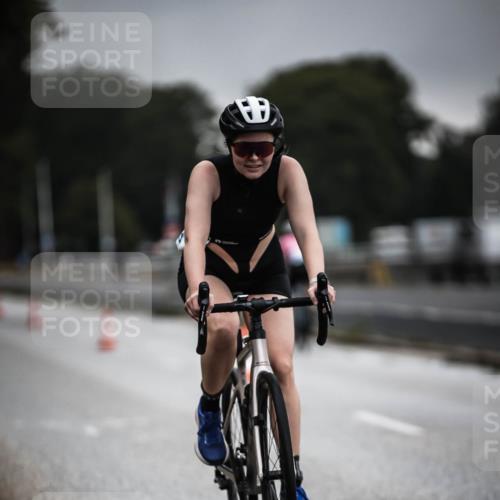 16.08.2026 - KN Förde Triathlon 2026 H.Heesch http://msf.ph/oto/9973867 16.08.2026 10:13:42 Radfahren  meine-sportfotos.de