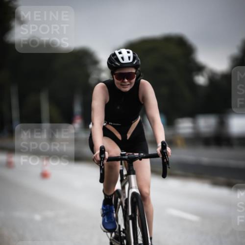 16.08.2026 - KN Förde Triathlon 2026 H.Heesch http://msf.ph/oto/9973869 16.08.2026 10:13:43 Radfahren  meine-sportfotos.de