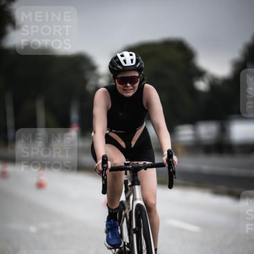 16.08.2026 - KN Förde Triathlon 2026 H.Heesch http://msf.ph/oto/9973870 16.08.2026 10:13:43 Radfahren  meine-sportfotos.de