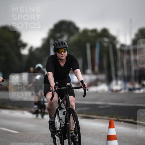 16.08.2026 - KN Förde Triathlon 2026 H.Heesch http://msf.ph/oto/9973966 16.08.2026 10:14:42 Radfahren  meine-sportfotos.de